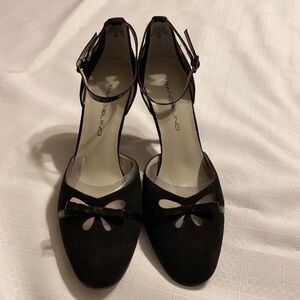 BANDOLINO Black Heels